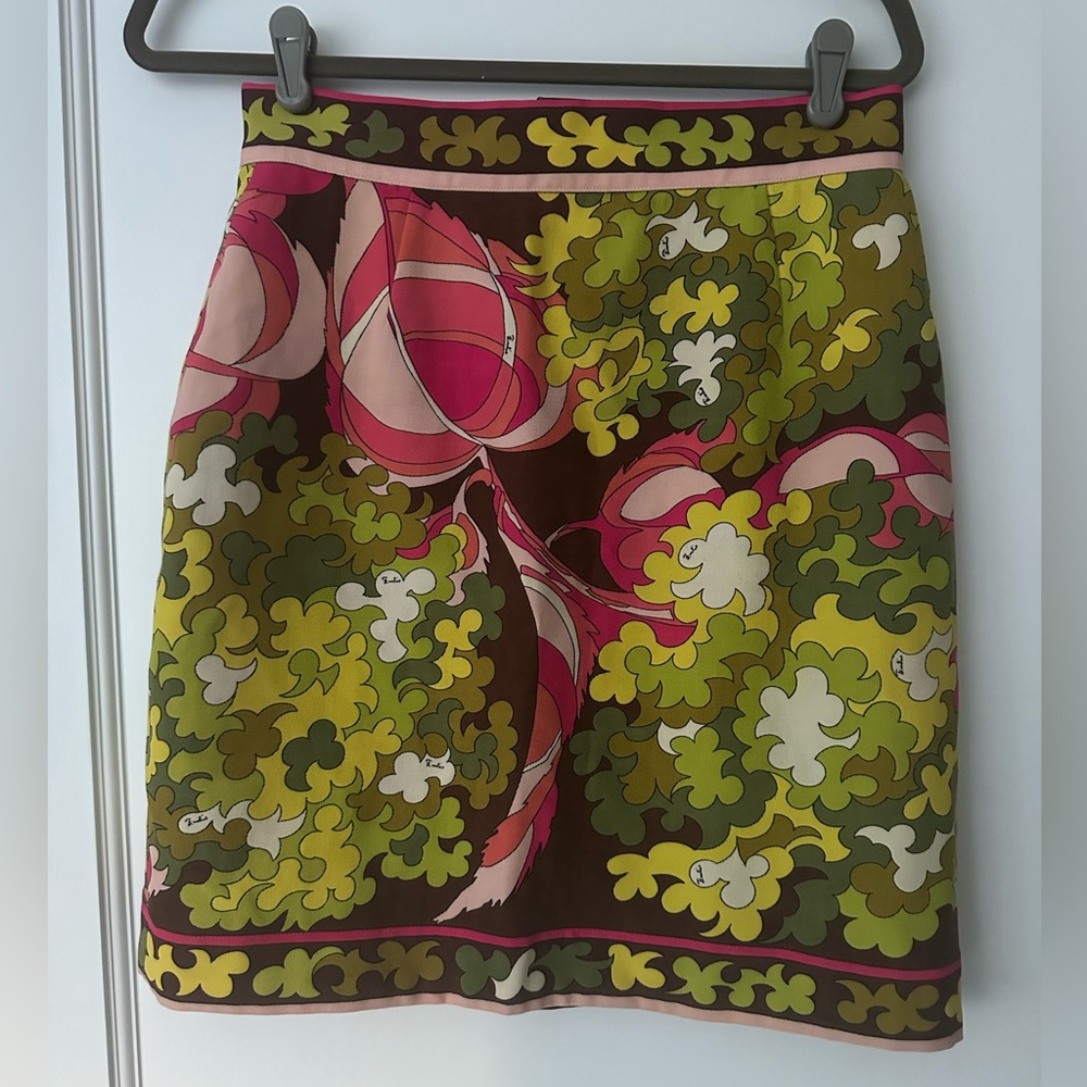 Vintage Emilio Pucci, mini skirt in rare, larger size, pink, green, wool